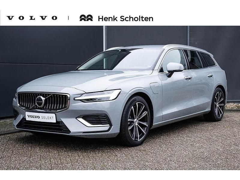Occasion 2025 Volvo V60 Stationwagen | € 39.950 (Iets duurder) - Afbeelding 1/4