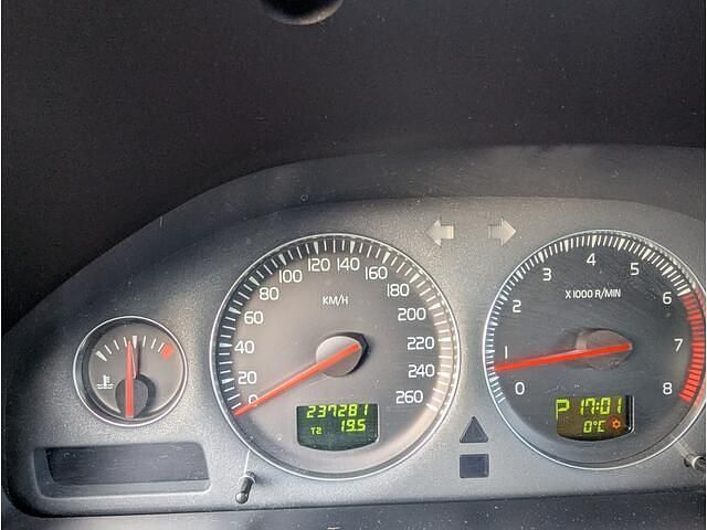 Occasion Volvo XC90 Kinetic 209 PK (153 kW) 2004 Grijs SUV