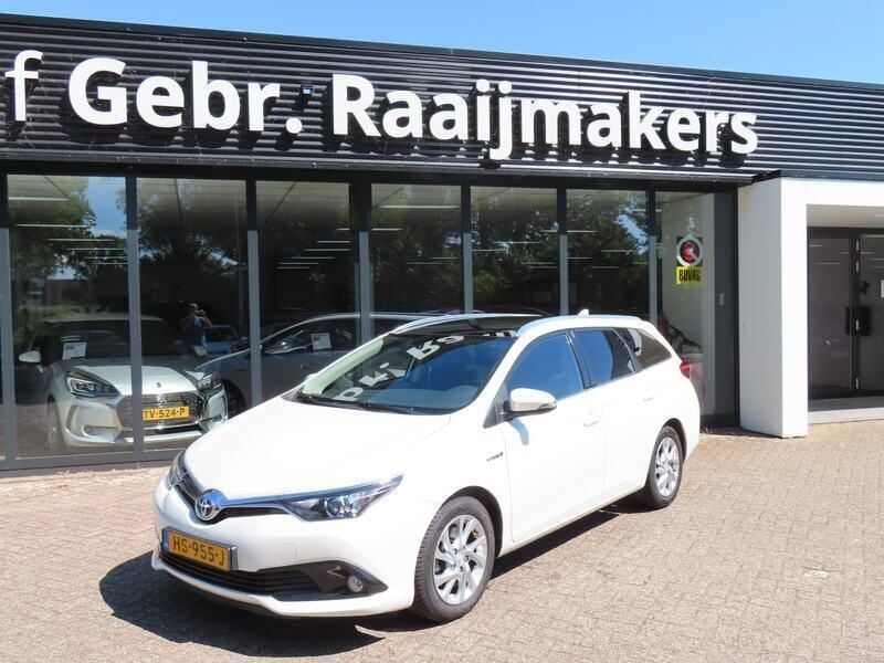 Wit Gebruikt 2015 Toyota Auris Touring Sports Stationwagen | € 8.400 (Eerlijke prijs) - Afbeelding 1/4