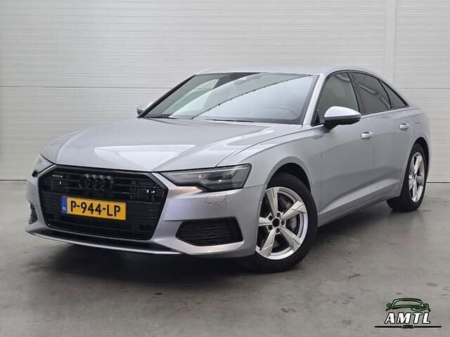 Grijs Gebruikt 2021 Audi A6 Business Sedan | € 35.900 (Goede deal) - Afbeelding 1/4