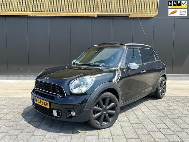 Zwart Gebruikt 2011 Mini John Cooper Works Countryman SUV | € 9.849 (Eerlijke prijs) - Afbeelding 1/4
