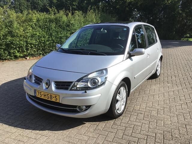 Grijs Gebruikt 2009 Renault Scénic III MPV | € 2.999 (Eerlijke prijs) - Afbeelding 1/4