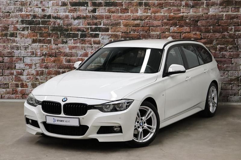 Occasion BMW 318 Executive 2019 Wit Stationwagen