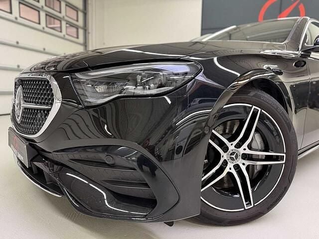 Occasion Mercedes E220 197 PK (144 kW) 2024 Zwart Sedan