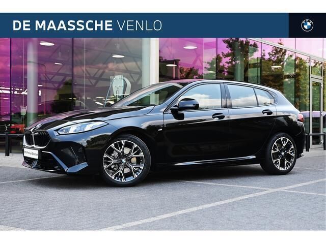 Zwart Gebruikt 2024 BMW 120 Comfort Edition Hatchback | € 40.950 (Super prijs) - Afbeelding 1/4