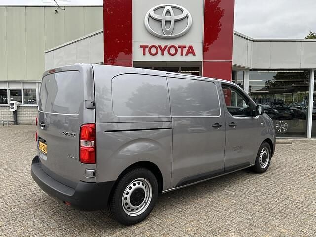 Occasion Toyota Proace 100 kW (136 PK) 2024 Zilver MPV
