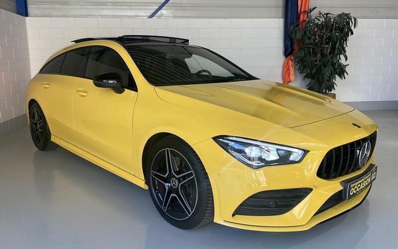 Geel Gebruikt 2020 Mercedes CLA220 Shooting Brake AMG Stationwagen | € 29.950 - Afbeelding 1/4