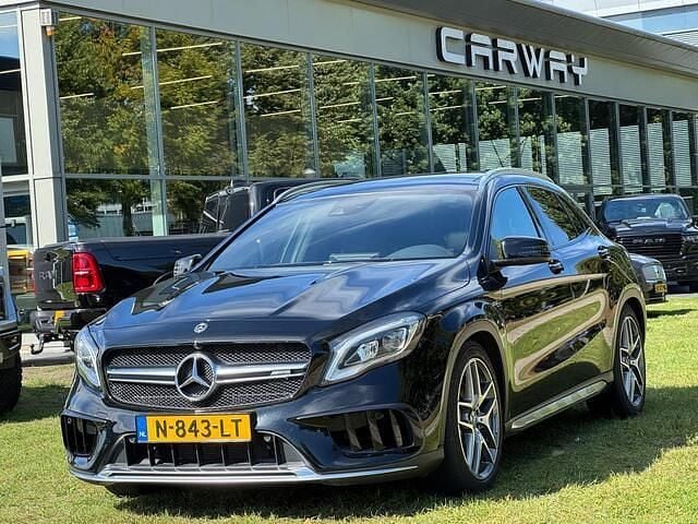 Zwart Gebruikt 2018 Mercedes GLA45 AMG Premium SUV | € 33.650 (Goede deal) - Afbeelding 1/4