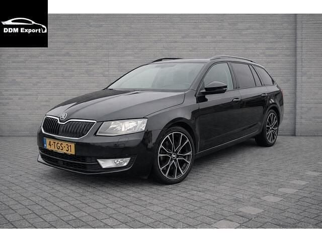 Occasion Skoda Octavia Ambition 105 PK (77 kW) 2014 Zwart Stationwagen