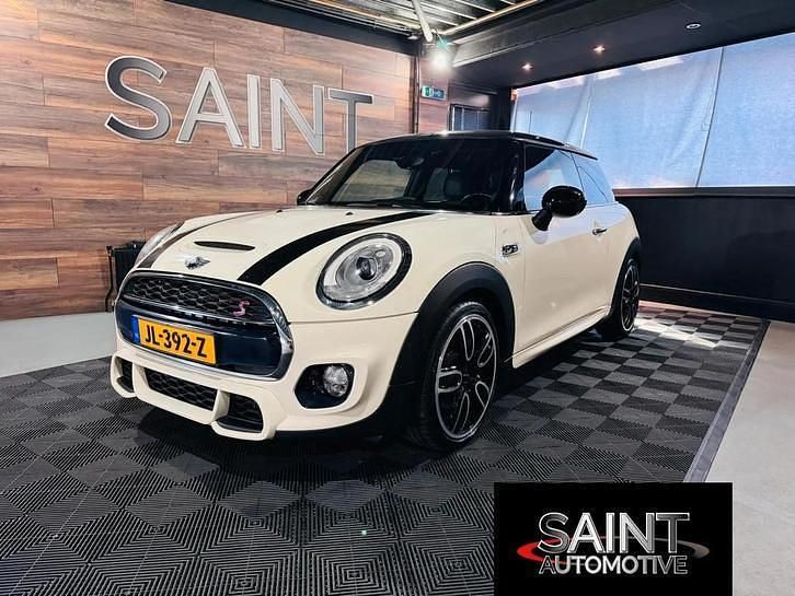 Wit Gebruikt 2016 Mini Cooper S Business Hatchback | € 12.750 (Goede deal) - Afbeelding 1/4
