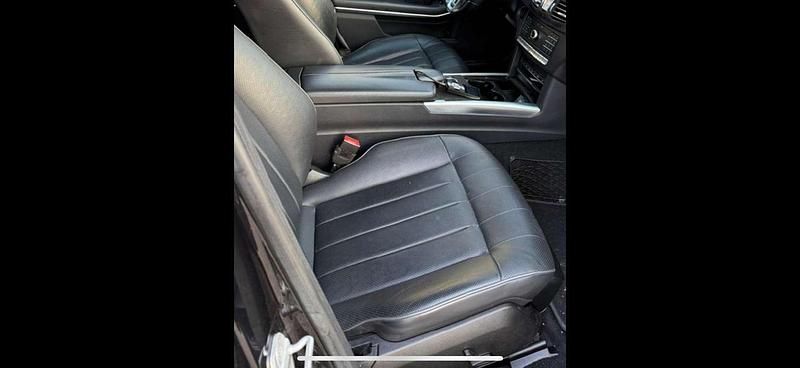 Zwart Gebruikt 2016 Mercedes E350 AMG Stationwagen | € 13.950 - Afbeelding 1/4