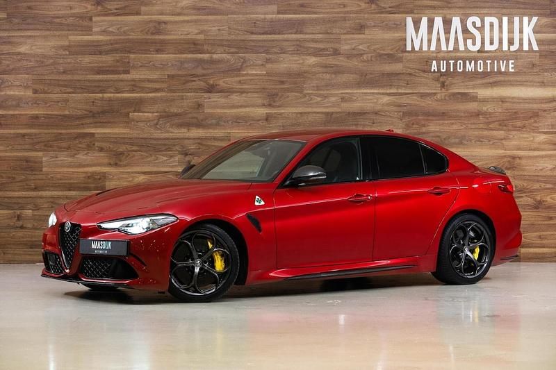Occasion Alfa Romeo Giulia Quadrifoglio 510 PK (375 kW) 2017 Rood Sedan