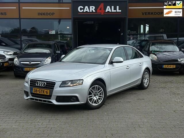 Grijs, metallic lak Gebruikt 2008 Audi A4 Business Sedan | € 6.450 (Eerlijke prijs) - Afbeelding 1/4