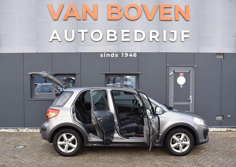 Occasion Suzuki SX4 Exclusive 108 PK (79 kW) 2008 Grijs (metallic) Hatchback