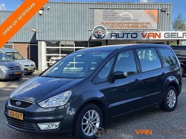 Grijs Gebruikt 2010 Ford Galaxy MPV | € 9.499 - Afbeelding 1/4
