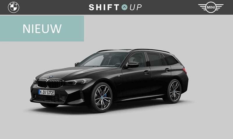 Zwart Gebruikt 2023 BMW 330e M Sport Stationwagen | € 41.940 (Super prijs) - Afbeelding 1/3