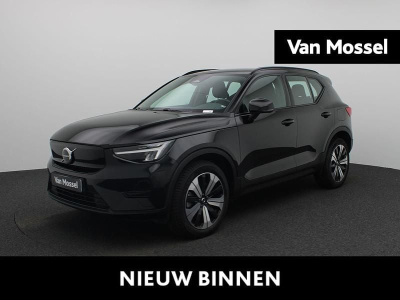 Zwart Gebruikt 2022 Volvo XC40 Core SUV | € 28.900 (Super prijs) - Afbeelding 1/4