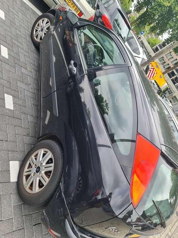 Occasion Ford Focus 101 PK (74 kW) 2003 Sedan