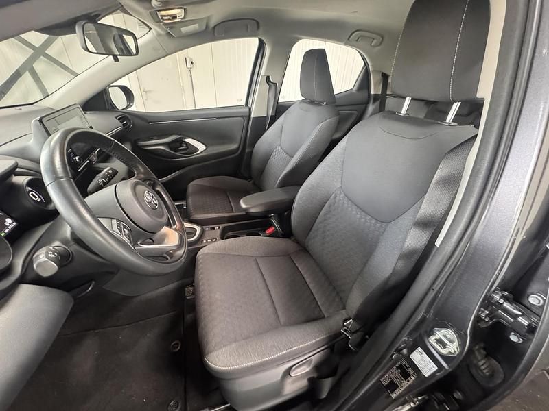 Occasion Toyota Yaris Hybrid 116 PK (85 kW) 2022 Grijs Hatchback
