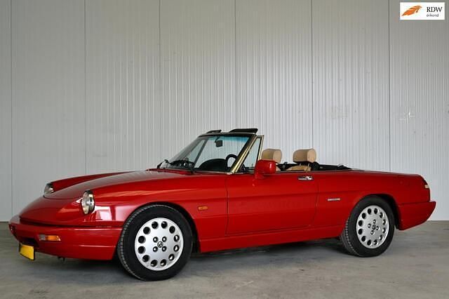Rood Gebruikt 1992 Alfa Romeo Spider Cabriolet | € 19.999 - Afbeelding 1/4