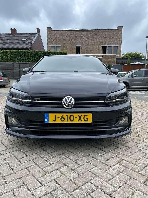 Zwart Gebruikt 2020 VW Polo Highline Hatchback | € 17.950 (Iets duurder) - Afbeelding 1/4