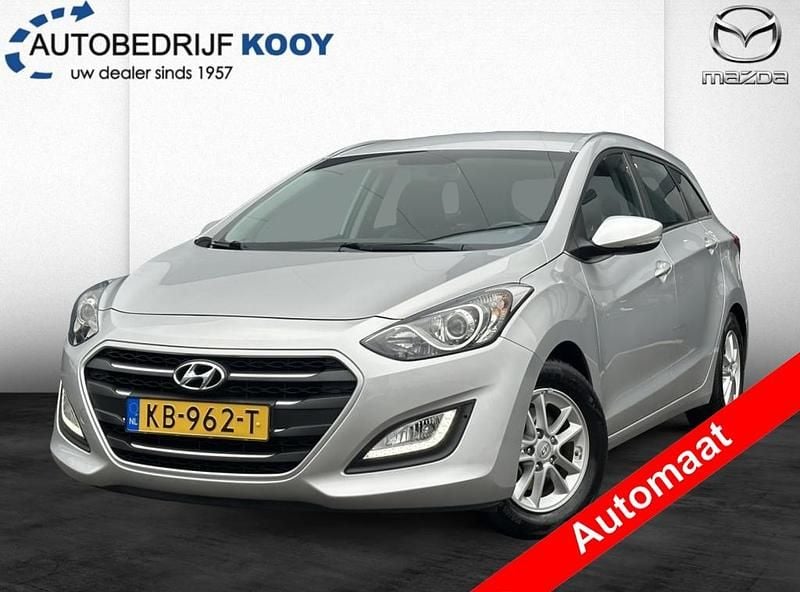 Grijs Gebruikt 2016 Hyundai i30 Comfort Hatchback | € 15.945 (Eerlijke prijs) - Afbeelding 1/4