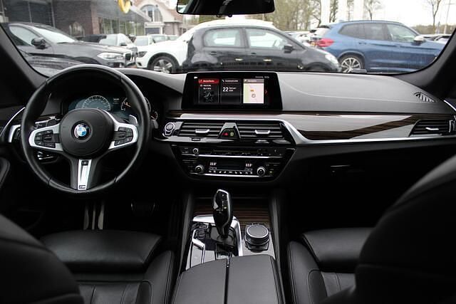 Occasion BMW 540 M Sport 341 PK (250 kW) 2018 Grijs (metallic) Sedan