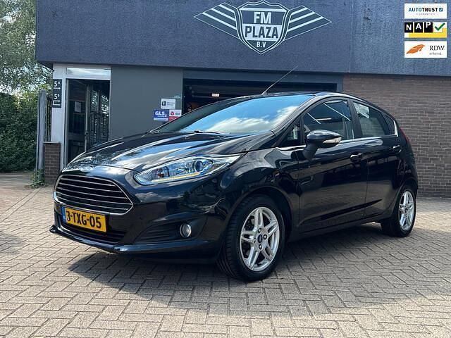 Zwart Gebruikt 2014 Ford Fiesta Titanium Hatchback | € 8.950 (Eerlijke prijs) - Afbeelding 1/4