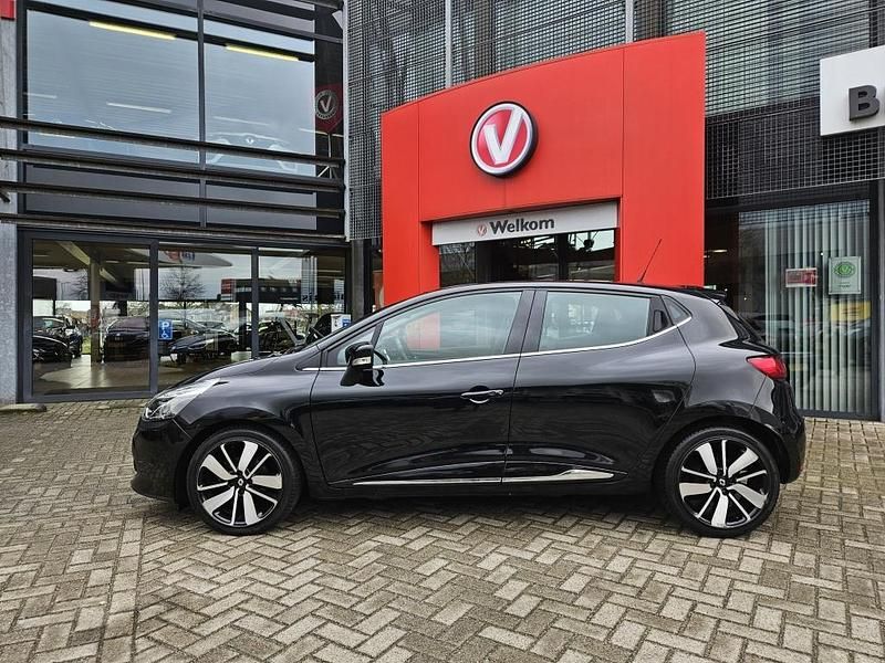 Occasion Renault Clio V Dynamique 2022 Zwart Hatchback