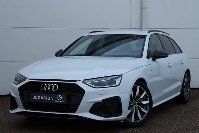 Occasion Audi A4 Competition 204 PK (150 kW) 2021 Wit (metallic) Stationwagen