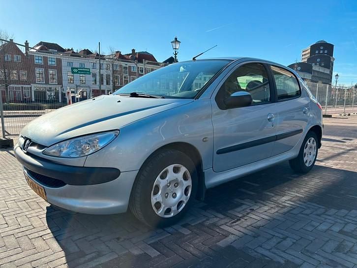 Occasion Peugeot 206 74 PK (54 kW) 2004