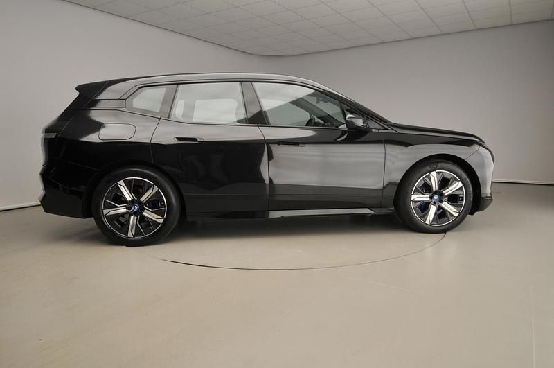 Occasion BMW iX Comfort Edition 384 kW (523 PK) 2025 Zwart (metallic) SUV