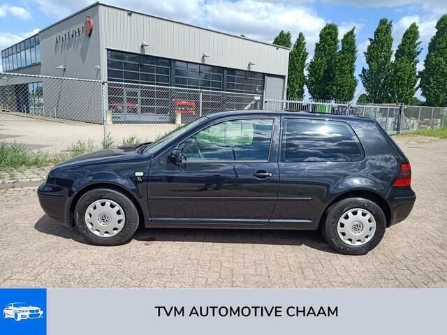 Occasion VW Golf IV 75 PK (55 kW) 2003 Zwart, metallic lak Hatchback