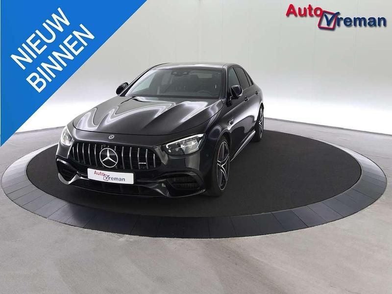 Zwart, metallic lak Gebruikt 2022 Mercedes E63 AMG AMG Sedan | € 139.900 - Afbeelding 1/4