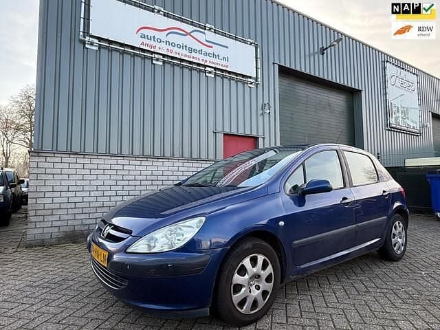 Blauw (metallic) Occasion 2001 Peugeot 307 Hatchback | € 750 (Eerlijke prijs) - Afbeelding 1/4