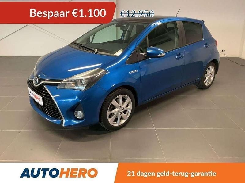 Blauw Gebruikt 2015 Toyota Yaris Hybrid Hatchback | € 12.049 (Eerlijke prijs) - Afbeelding 1/3