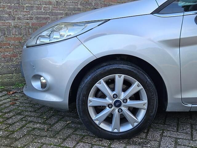 Occasion Ford Fiesta Ghia 82 PK (60 kW) 2009 Grijs Hatchback