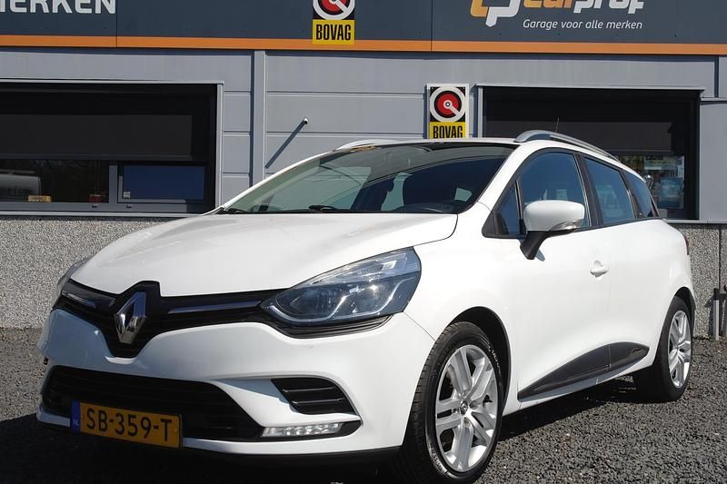 Wit Gebruikt 2018 Renault Clio GrandTour Zen Stationwagen | € 5.950 (Duur) - Afbeelding 1/4