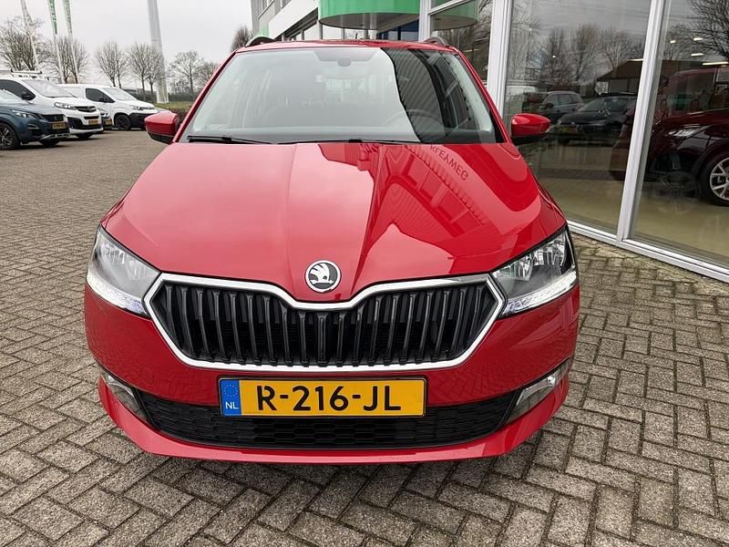 Occasion Skoda Fabia Ambition 2022 Rood Stationwagen