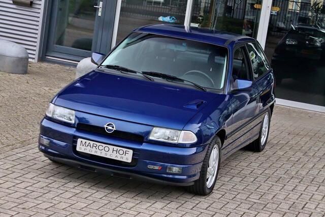Blauw Gebruikt 1993 Opel Astra Hatchback | € 25.950 - Afbeelding 1/4