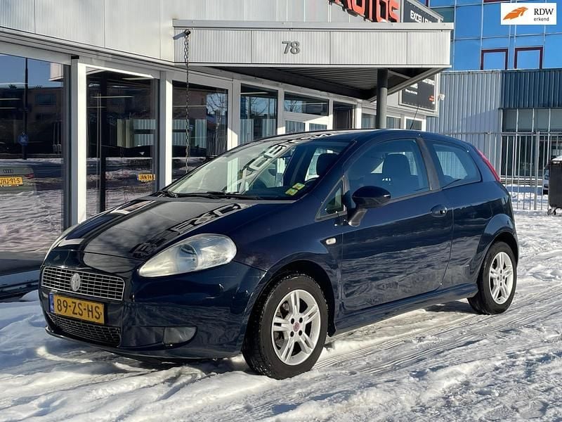 Blauw Occasion 2008 Fiat Punto Hatchback | € 1.250 - Afbeelding 1/4