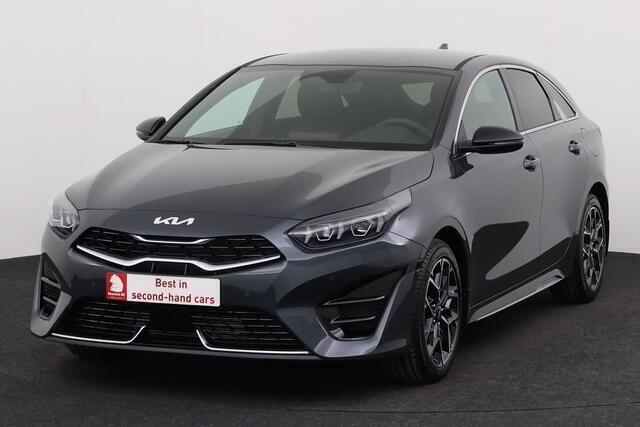 Grijs Occasion 2024 Kia ProCeed GT-Line Hatchback | € 29.895 (Super prijs) - Afbeelding 1/4