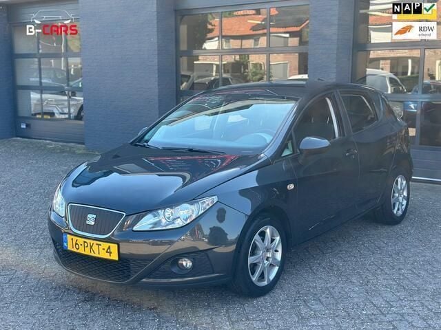 Grijs Gebruikt 2011 Seat Ibiza Ecomotive Hatchback | € 2.750 (Eerlijke prijs) - Afbeelding 1/4