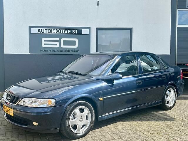 Blauw Gebruikt 2001 Opel Vectra Business Edition Sedan | € 1.385 (Goede deal) - Afbeelding 1/4