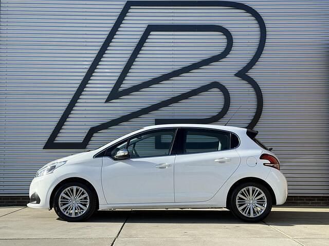 Occasion Peugeot 208 82 PK (60 kW) 2017 Wit Hatchback