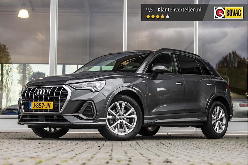 Grijs Gebruikt 2020 Audi Q3 Comfort SUV | € 30.845 - Afbeelding 1/4