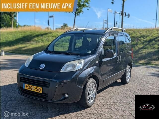 Zwart Gebruikt 2009 Fiat Qubo Dynamic MPV | € 3.250 (Eerlijke prijs) - Afbeelding 1/4