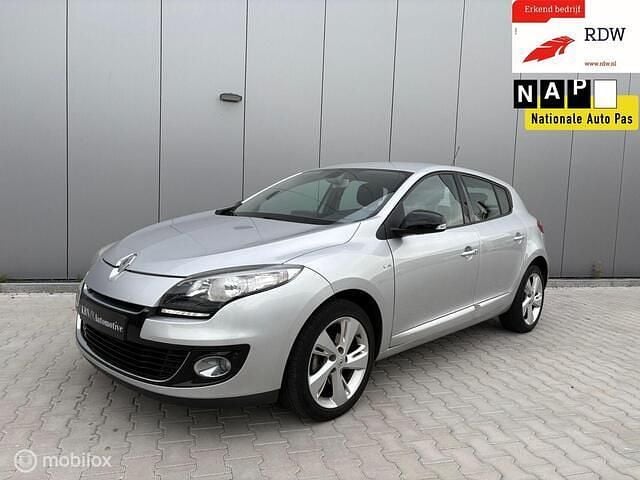 Grijs Gebruikt 2012 Renault Mégane III Bose Edition Hatchback | € 5.450 (Goede deal) - Afbeelding 1/4