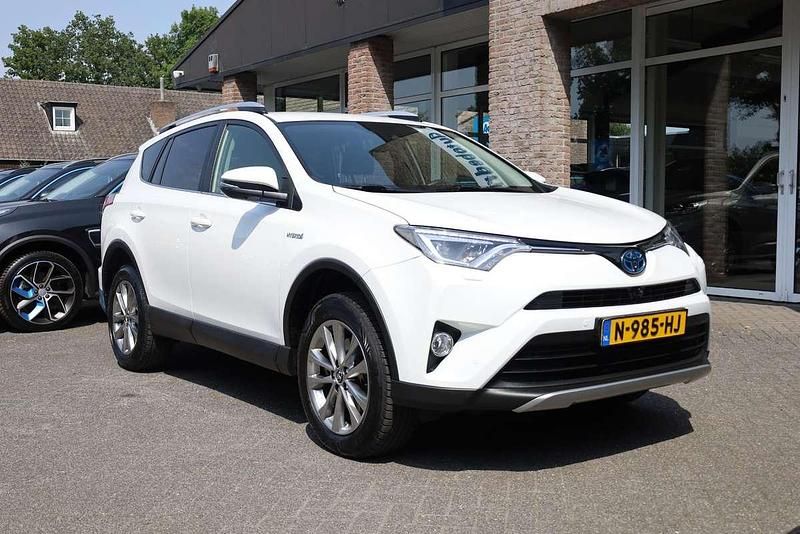 Occasion Toyota RAV4 Hybrid Executive 197 PK (144 kW) 2017 Wit SUV