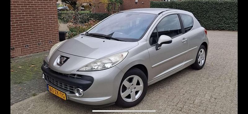Grijs Gebruikt 2008 Peugeot 207 Hatchback | € 1.750 (Super prijs) - Afbeelding 1/4